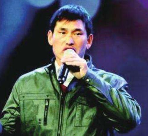 几大草根明星合照,共绘娱乐圈新篇章”