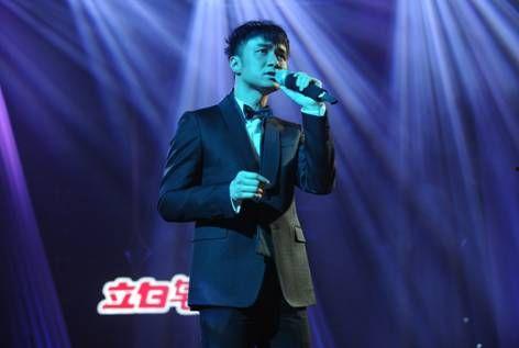 古巨基歌手明星,音乐传奇，魅力四射的华语歌坛巨星